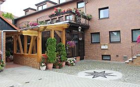 Hotel und Pension Am Burchardikloster
